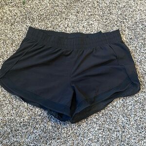 Athleta Mesh Racer Run 4” Shorts